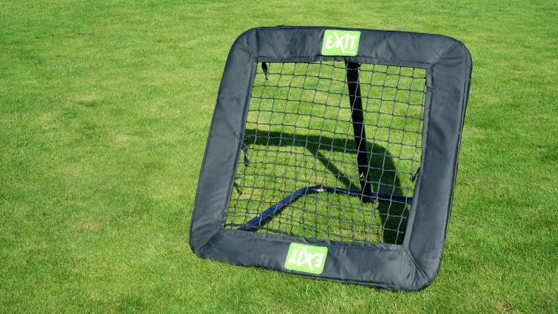 Preview: Exit Toys Kickback Rebounder M