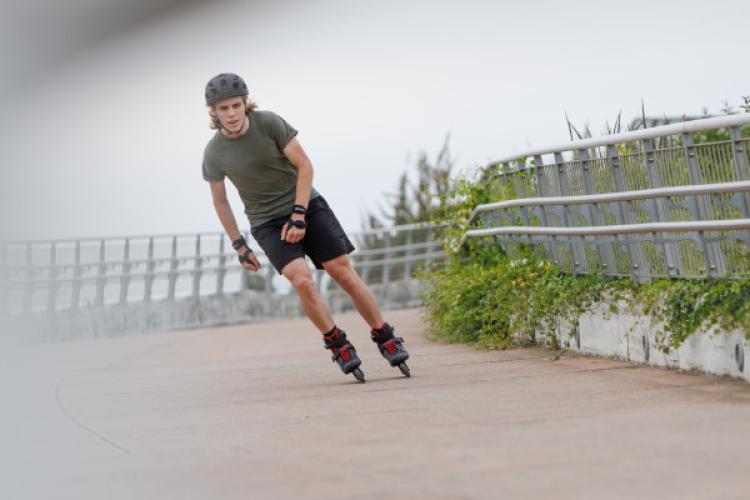 Rollerblade Zetrablade Men's Adult Fitness Inline Skate - Black/Red