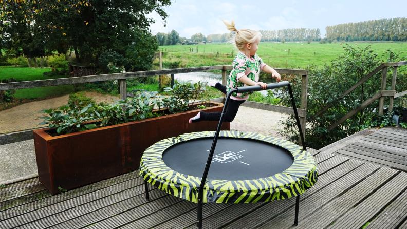 EXIT Tiggy junior Trampolin mit Bügel ø140cm - schwarz/grün